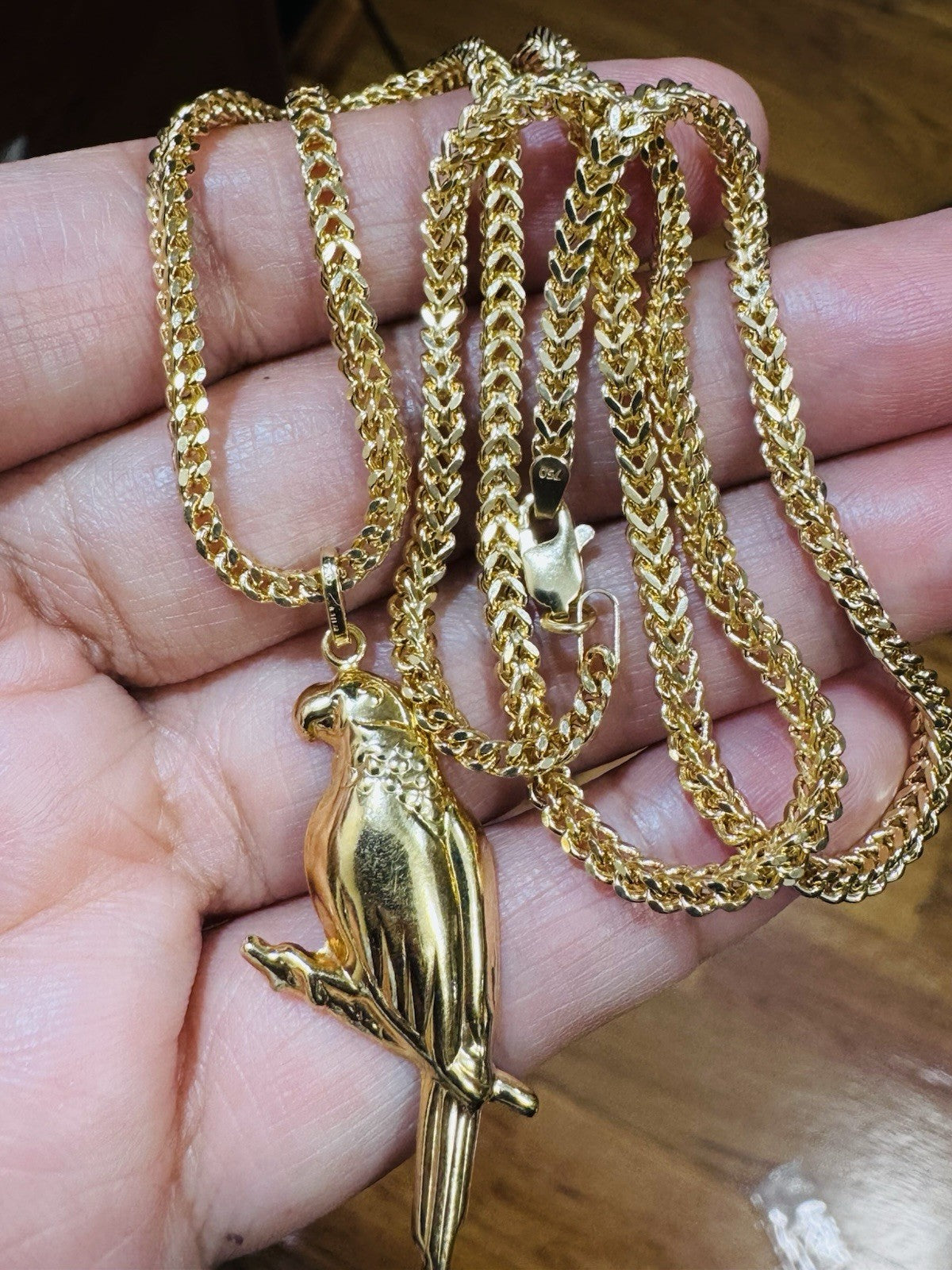 8989724