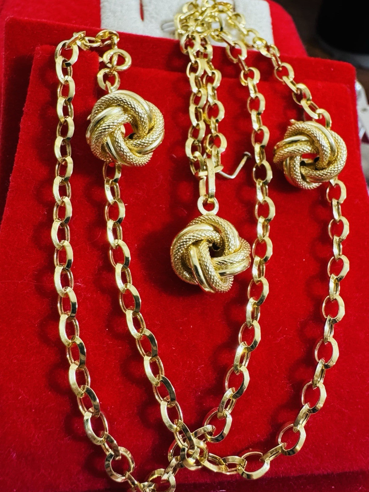 7098771