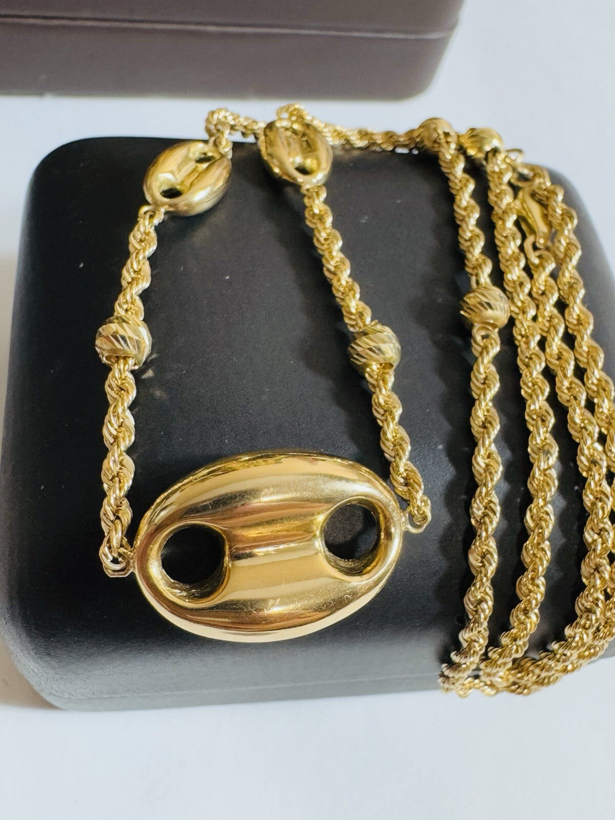 8990535