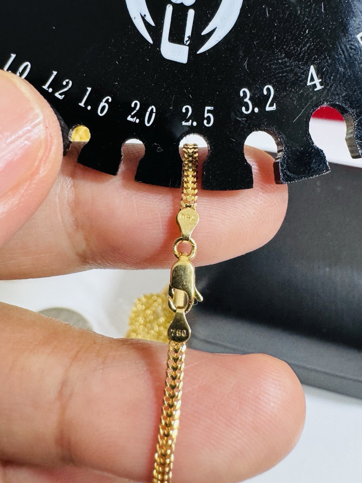 7981086