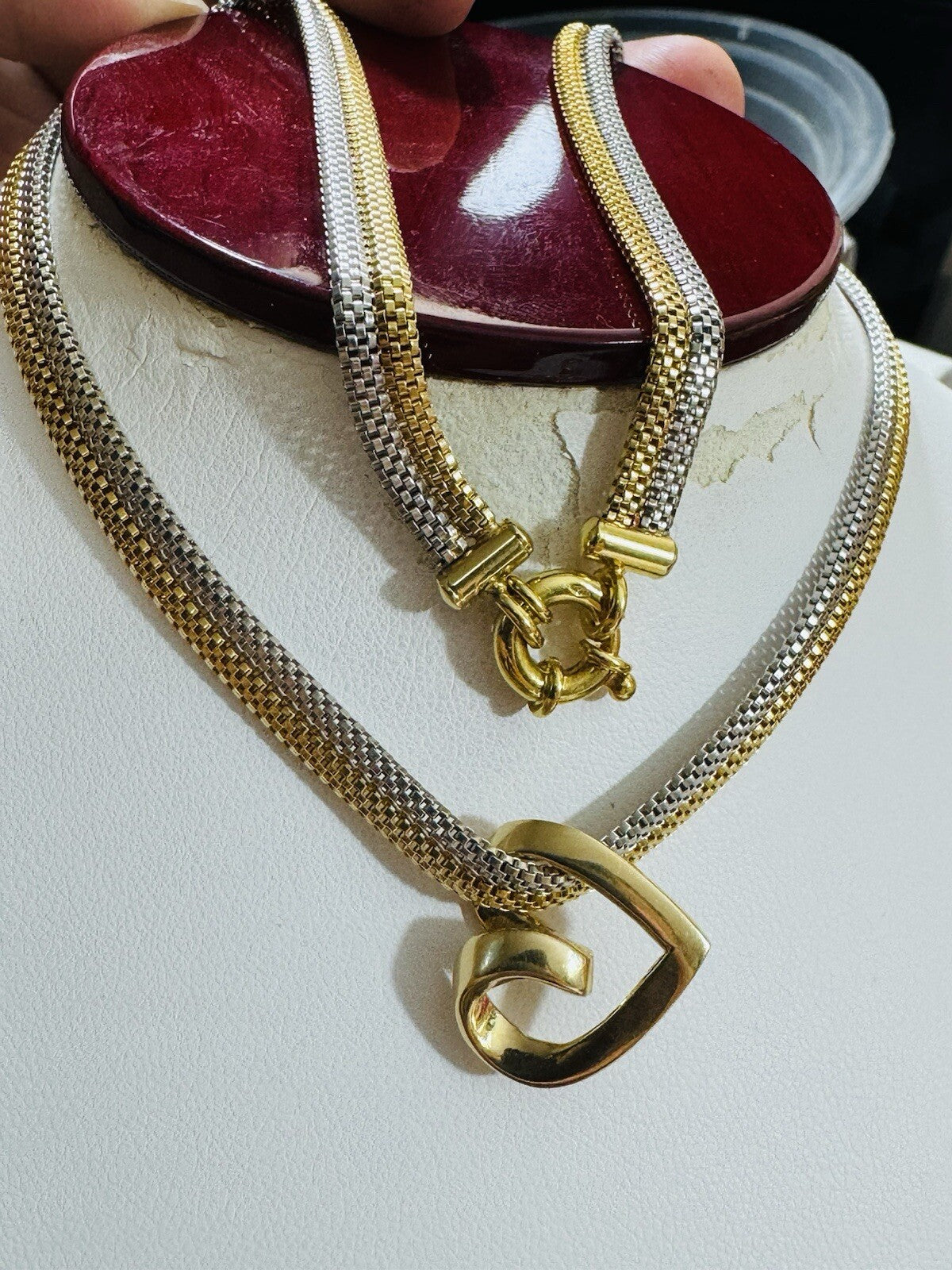 8074946