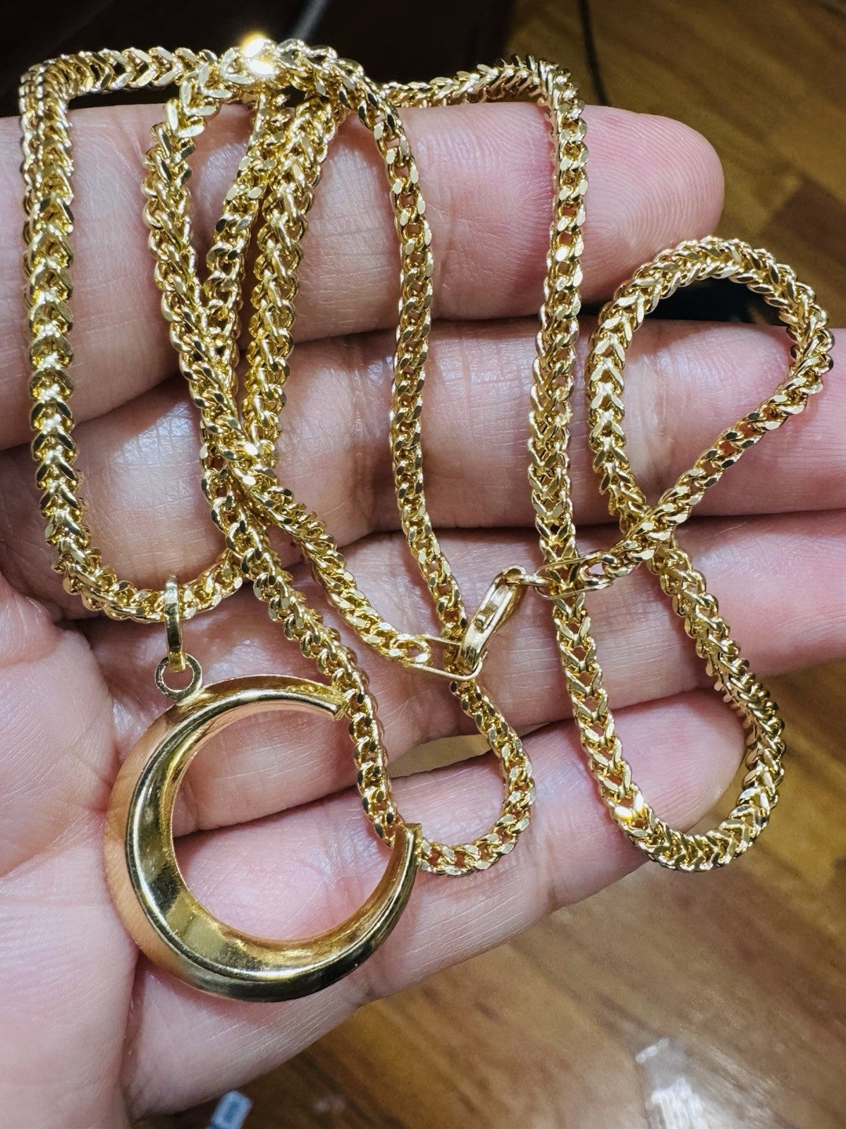 8989726