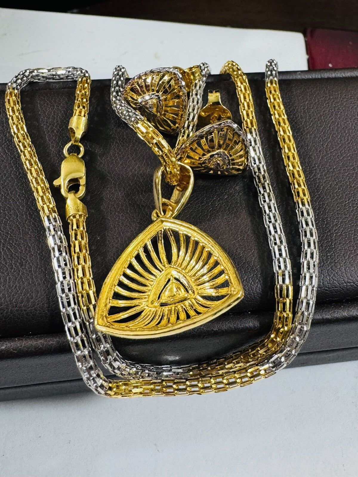 8074945