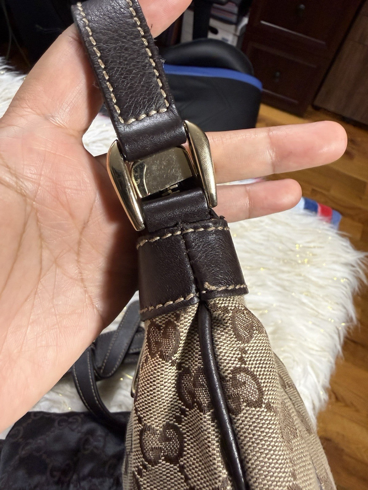 8989756