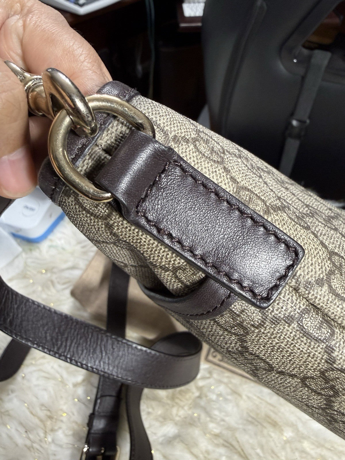 8989207