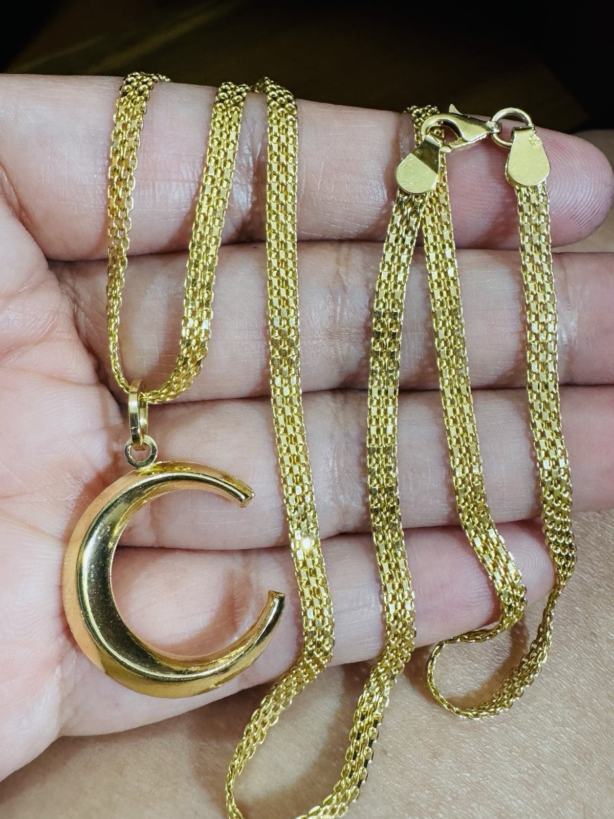 8827418