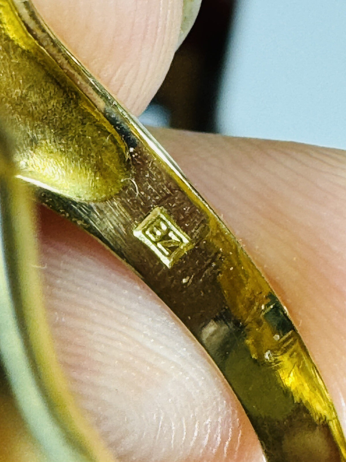 8990069