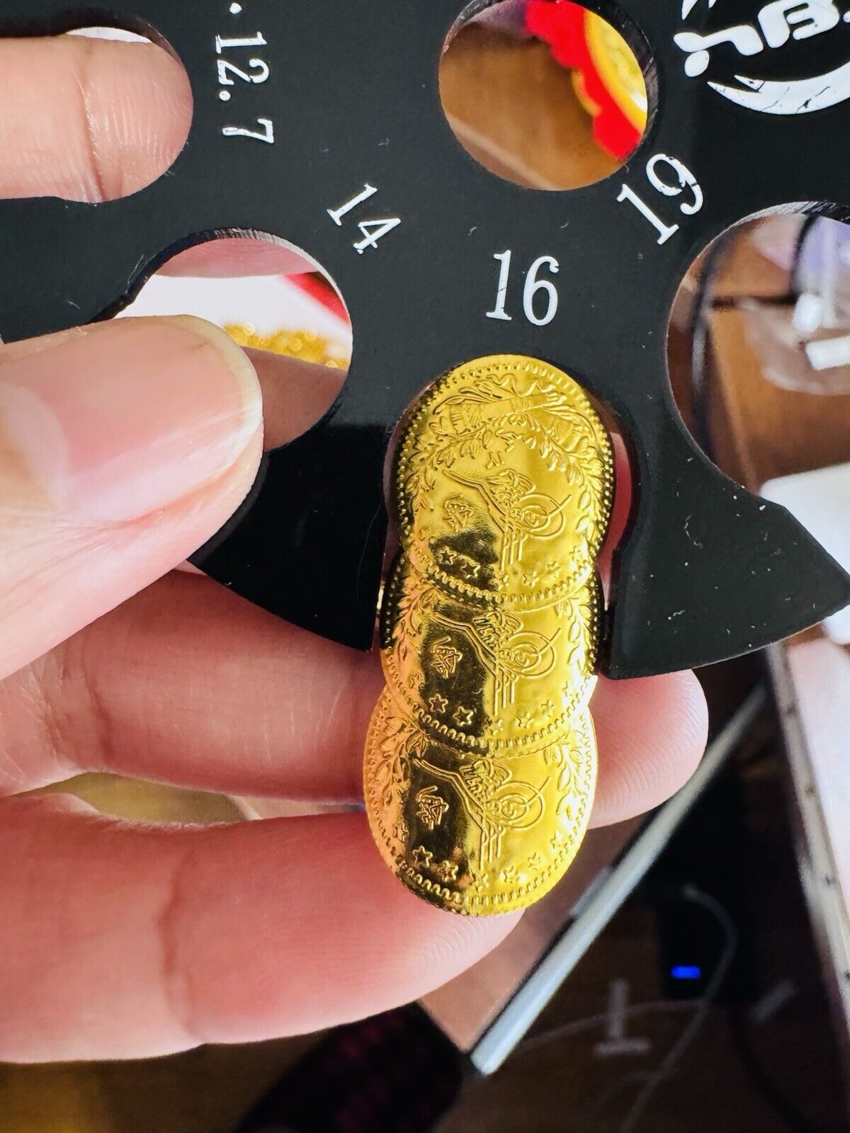 7070476