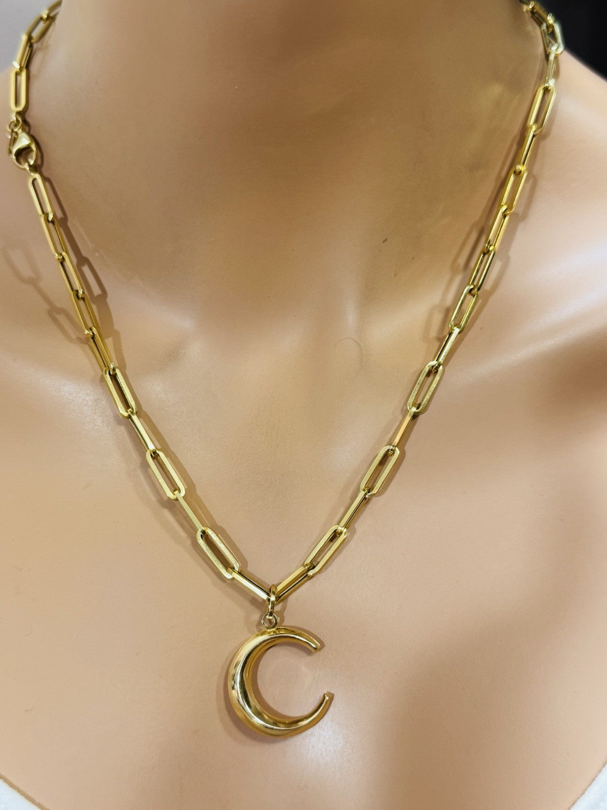 8989201