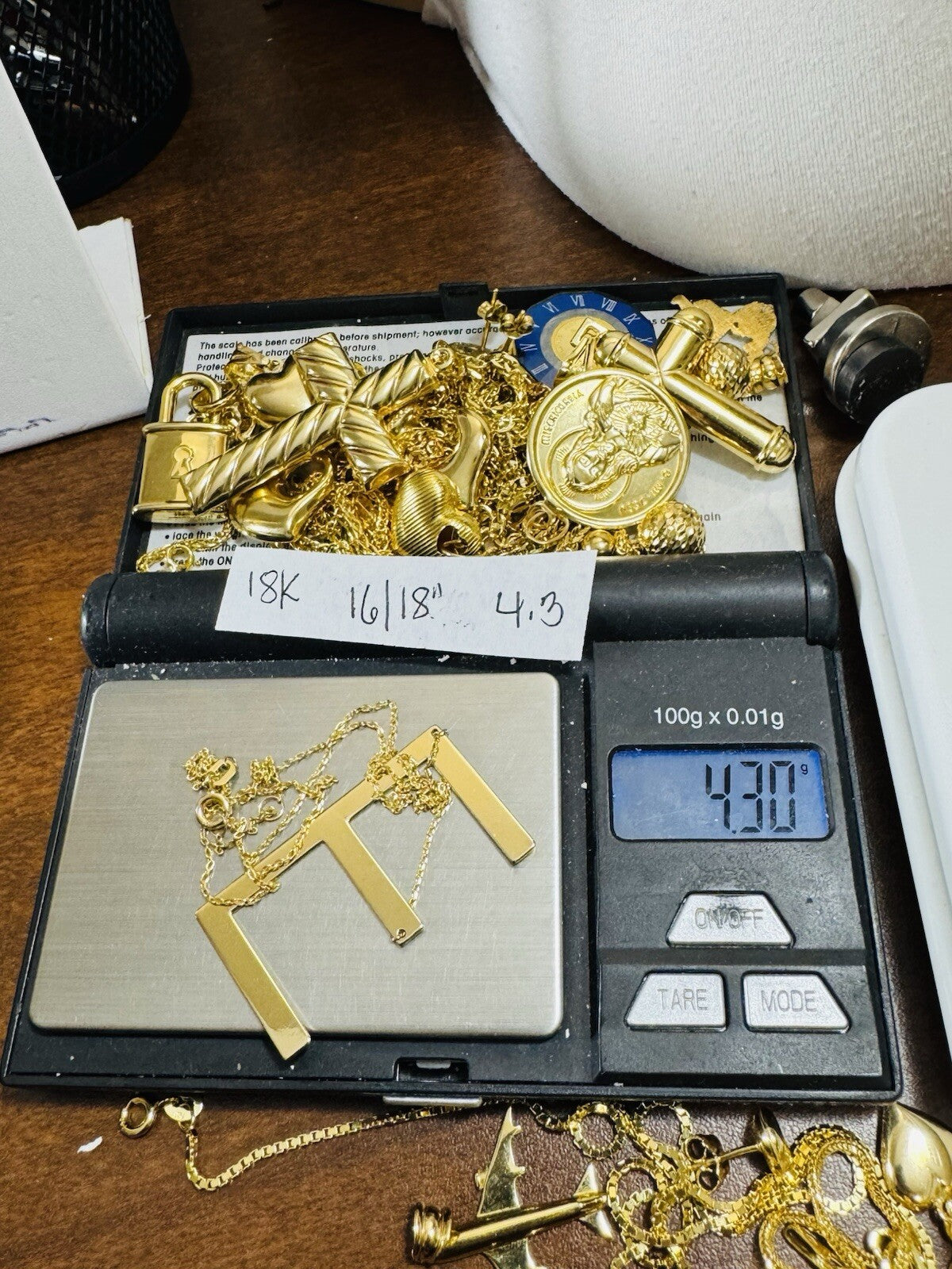8989223