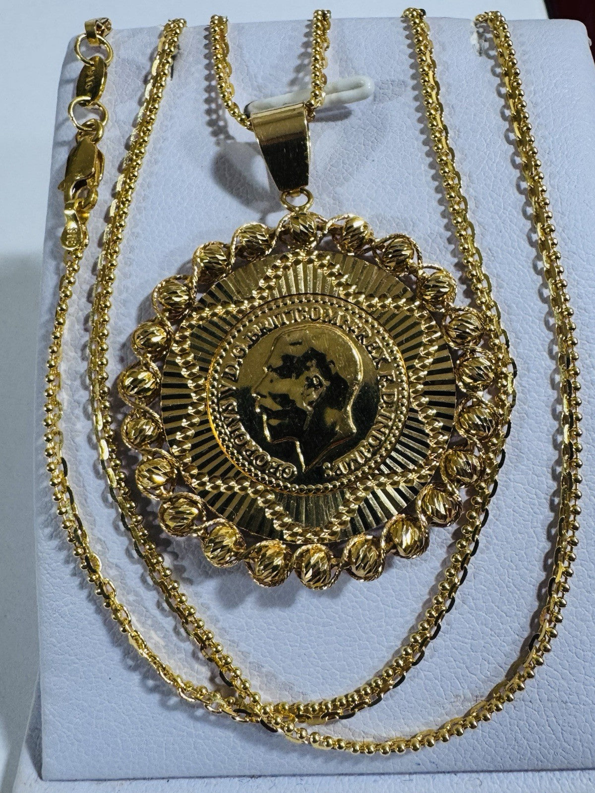 8990487