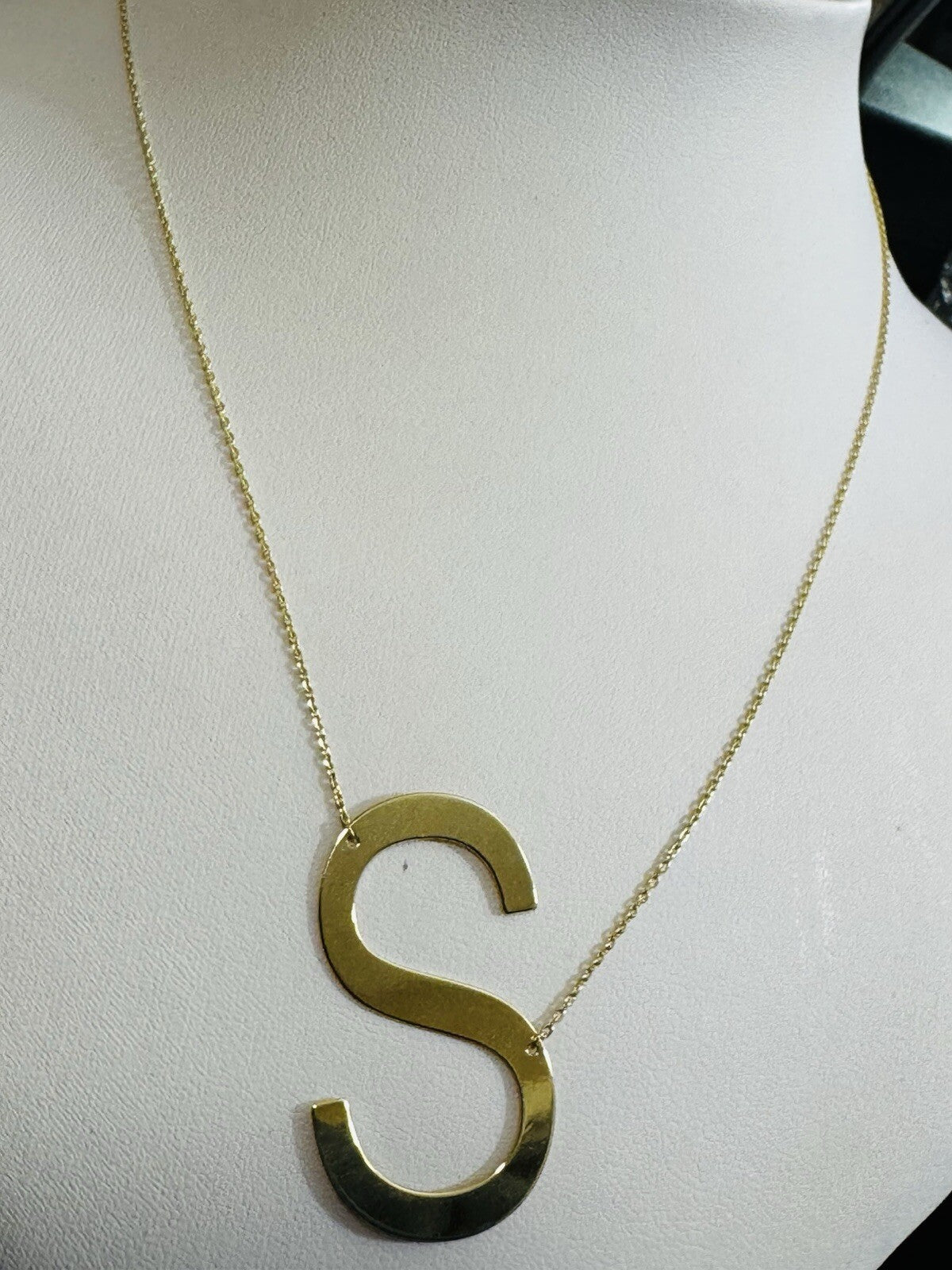 8990041