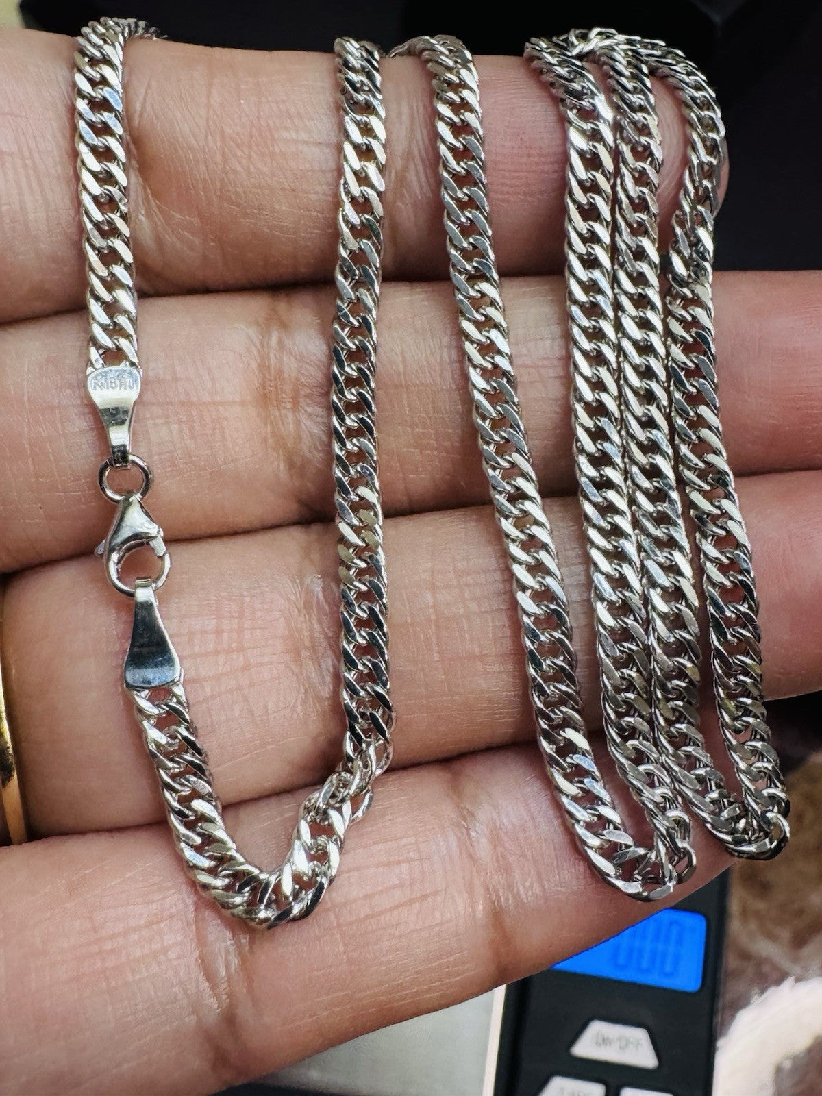7995629