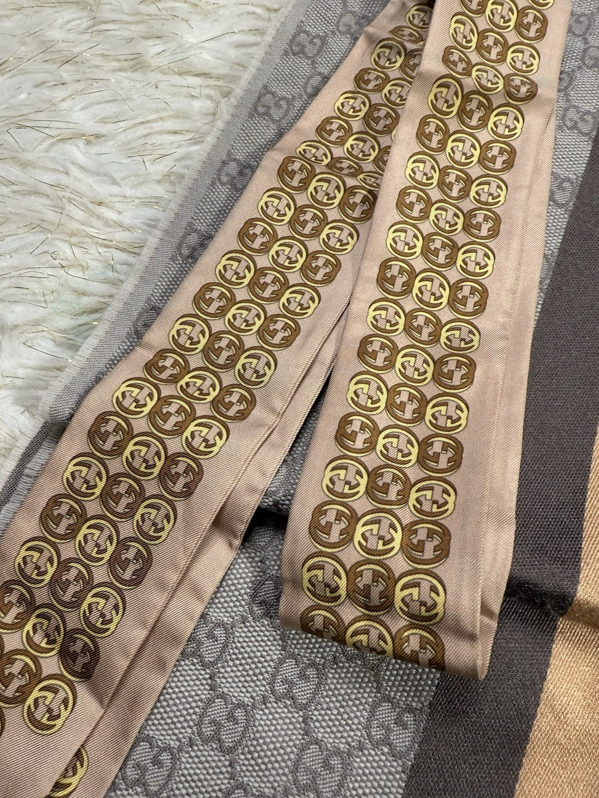 8989682