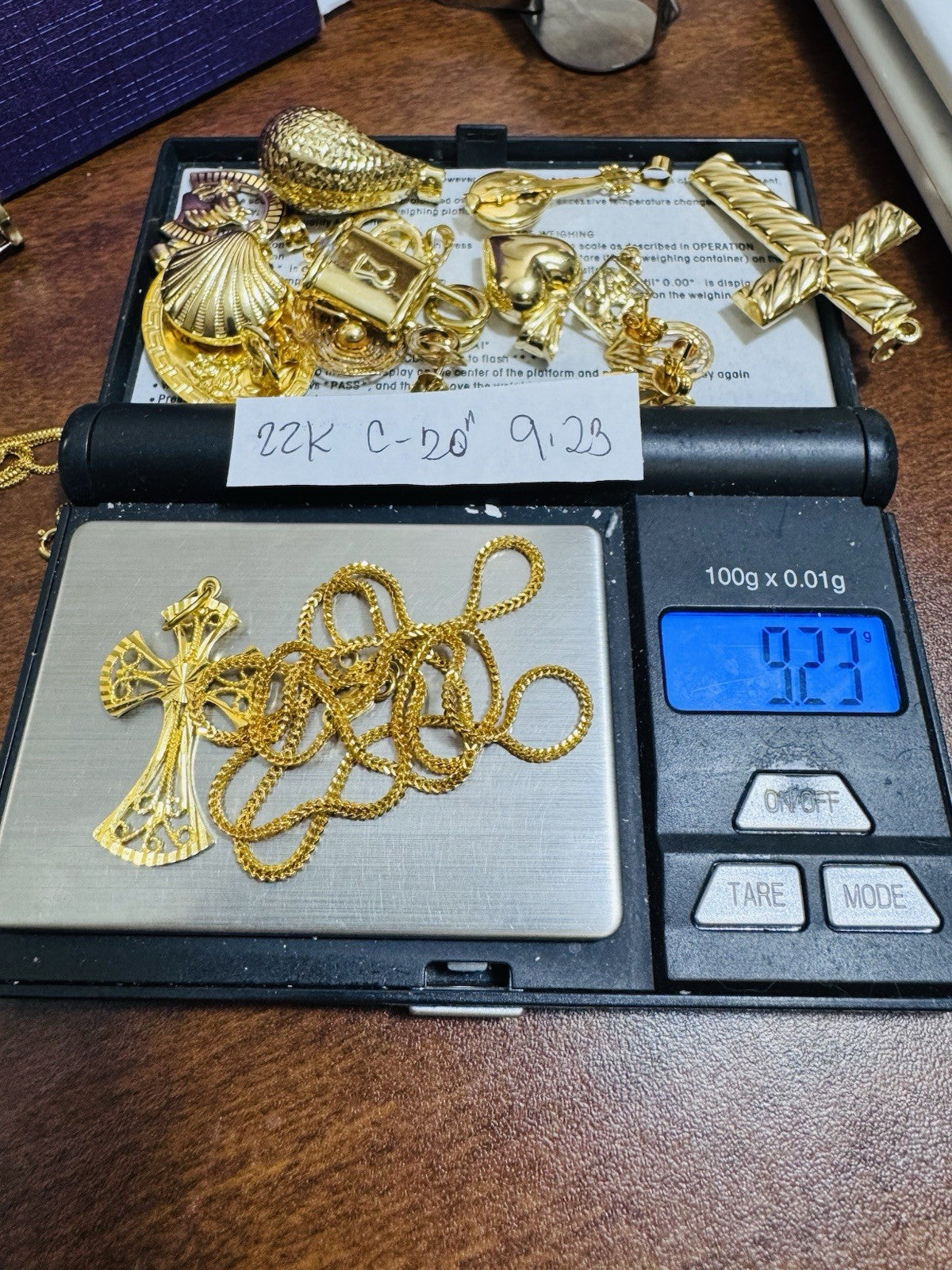 7098800