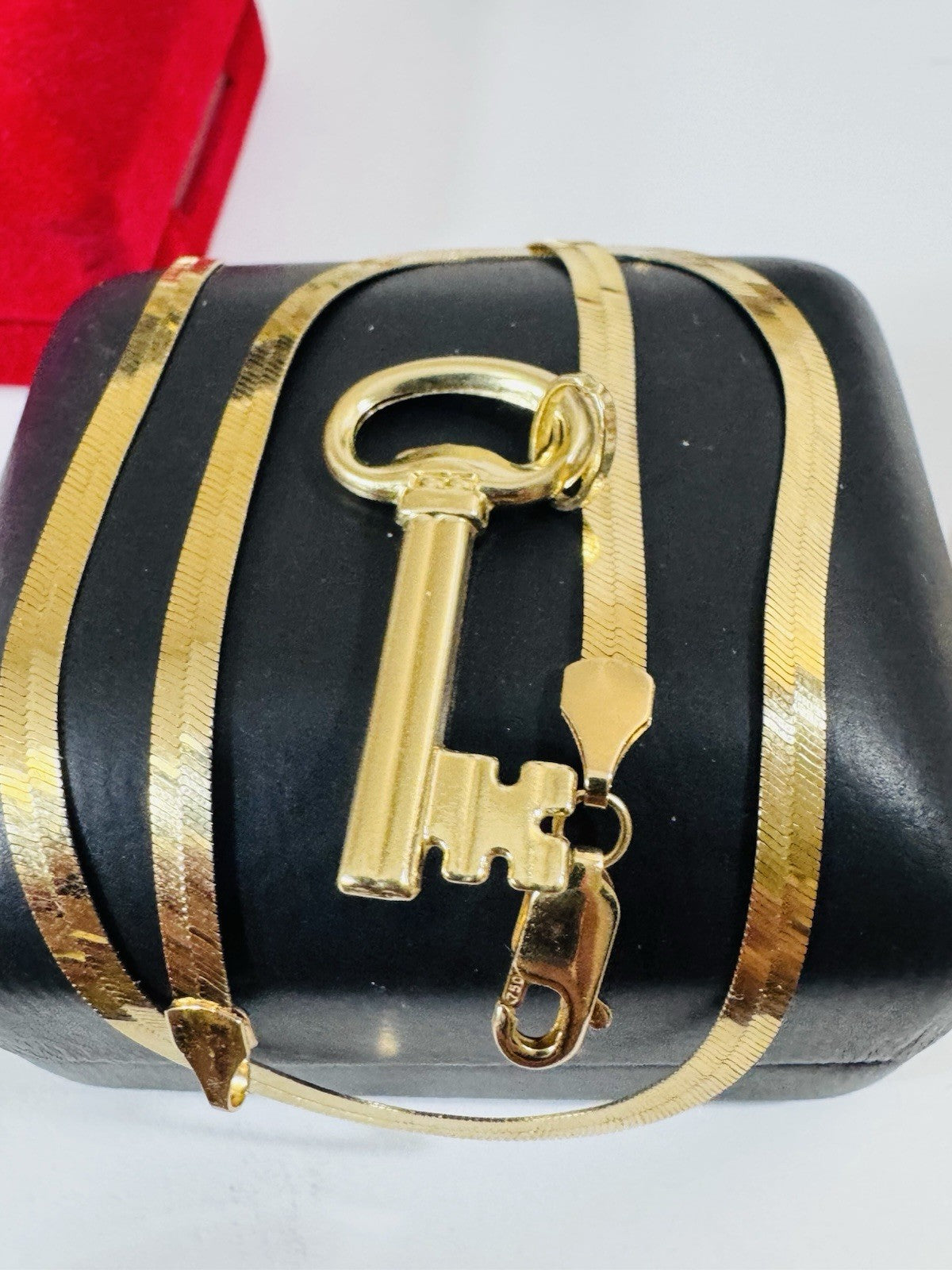 8989279
