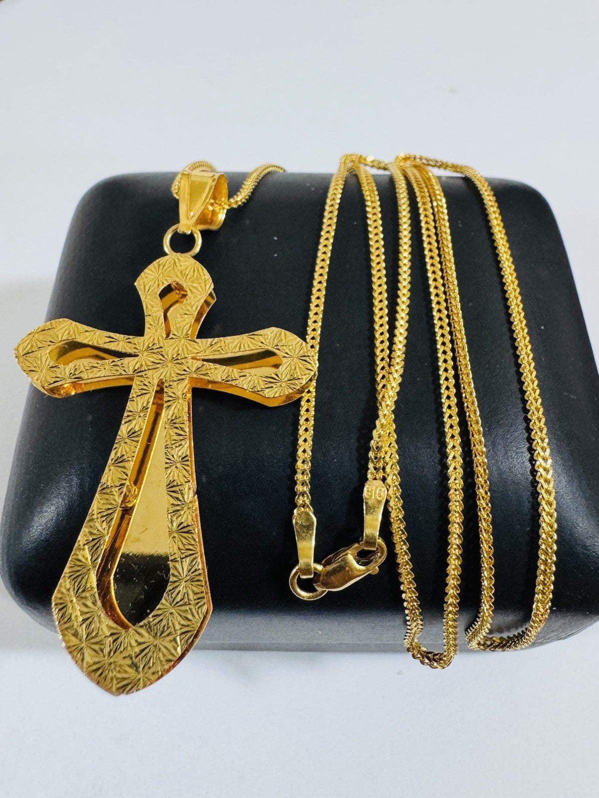 8769486