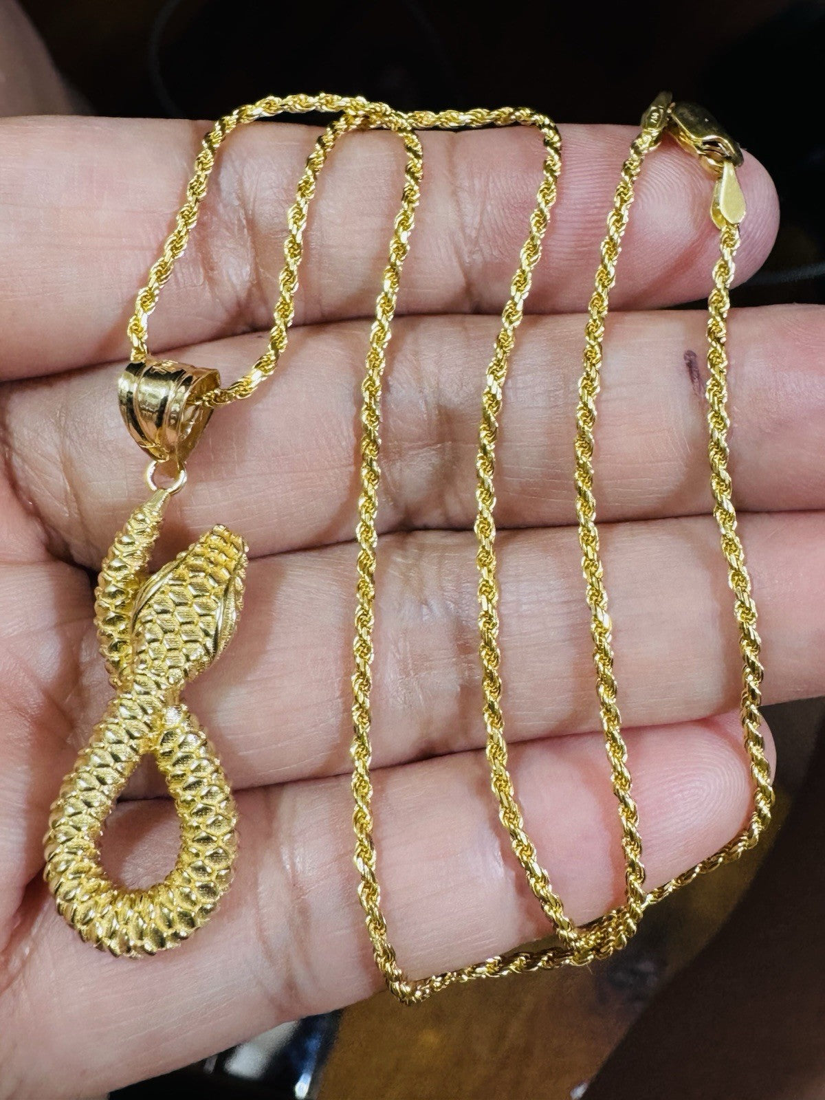 8989423
