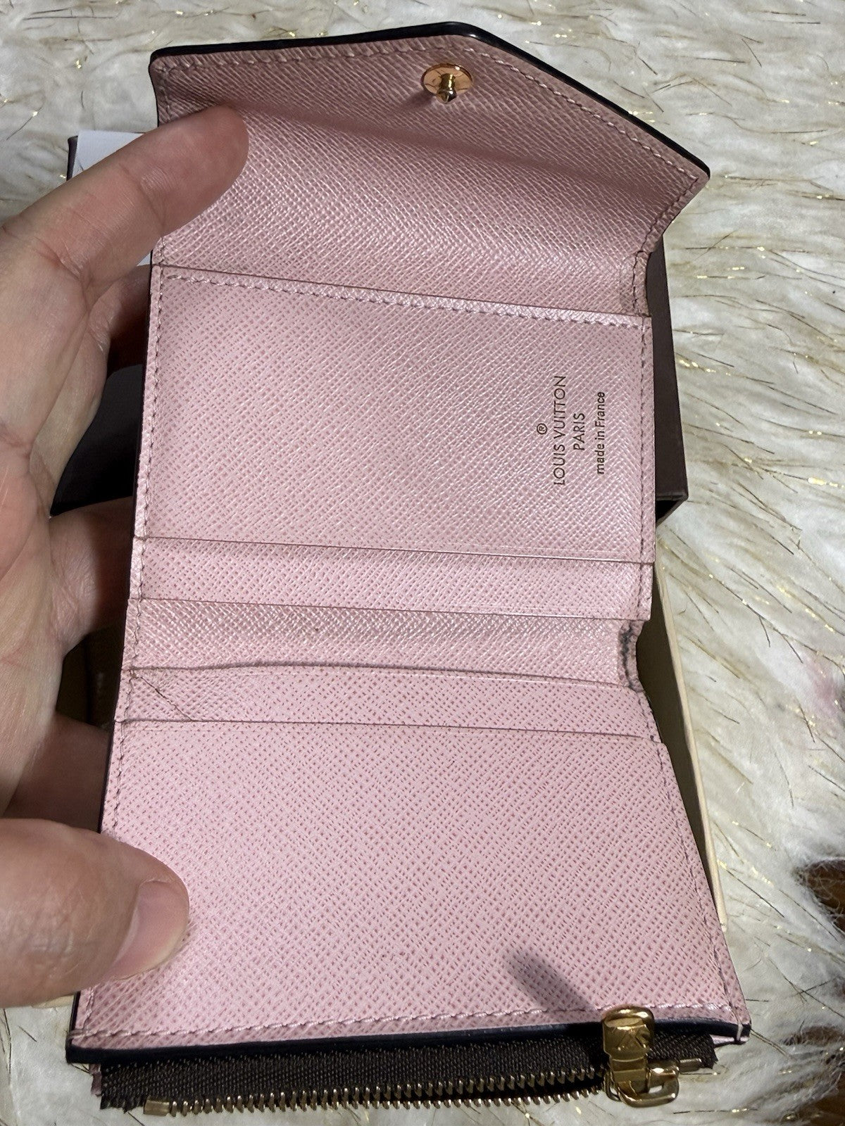8989623