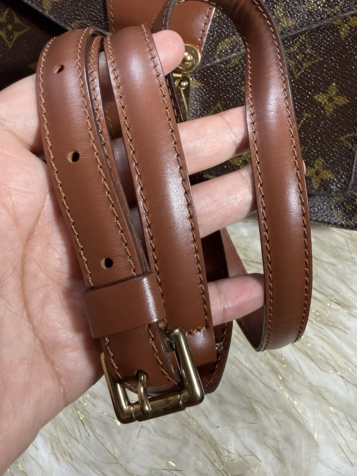 8989549