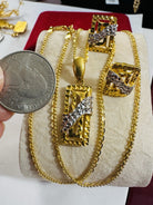 8990561