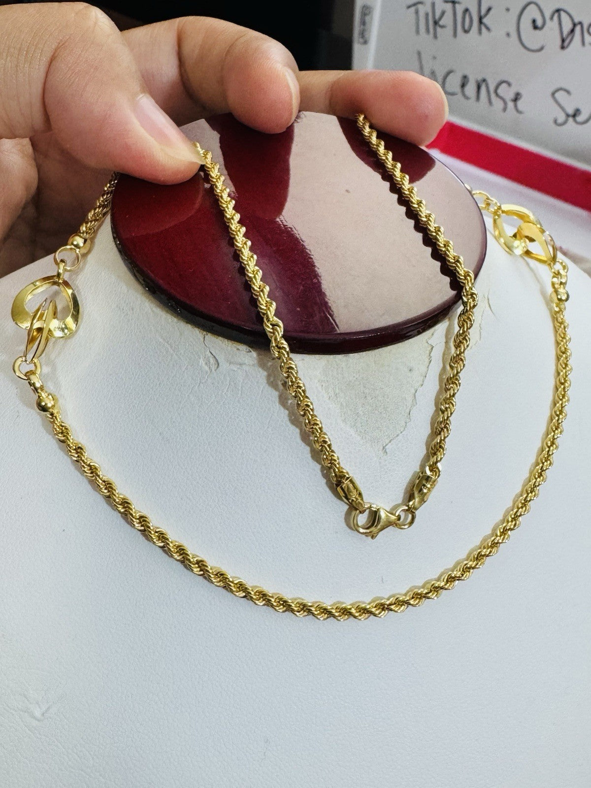7478825