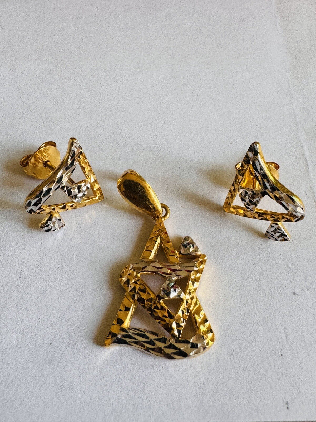 6973488