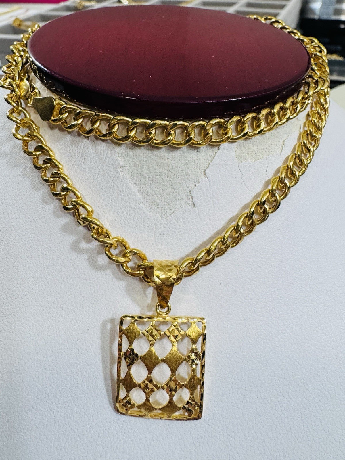 8060257