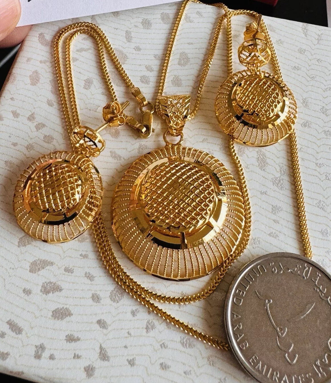6915942