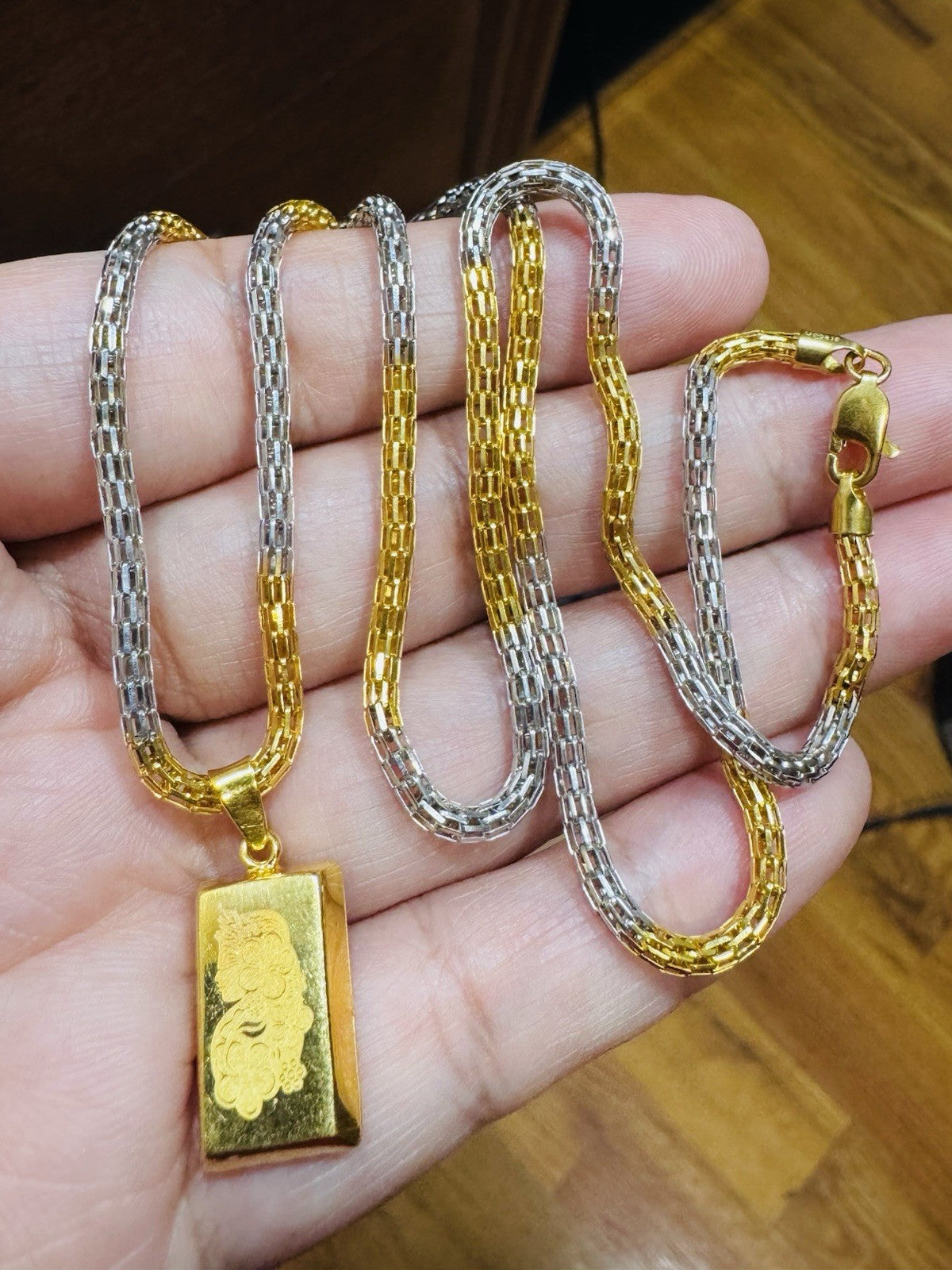 8769108