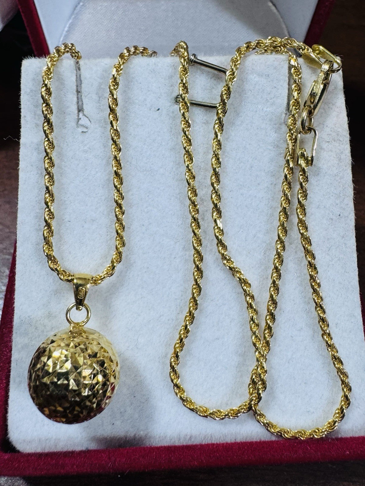 8989422