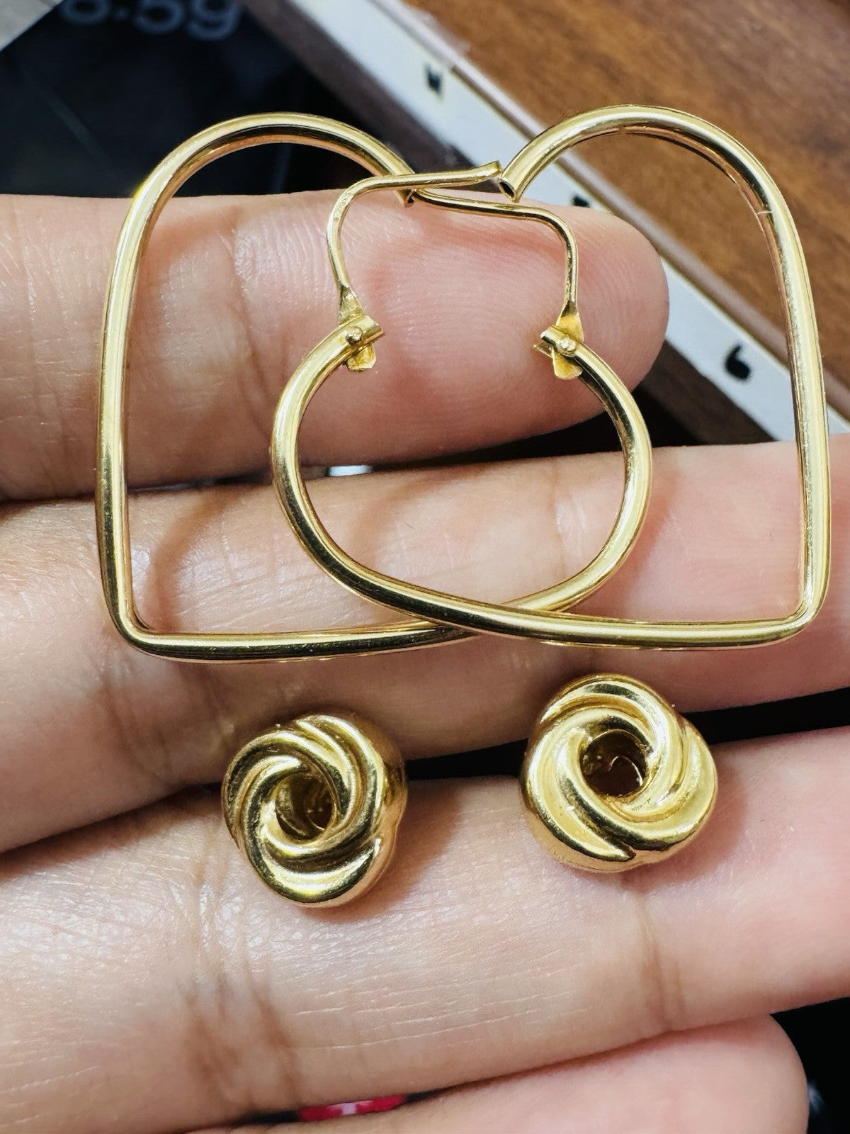 8769187