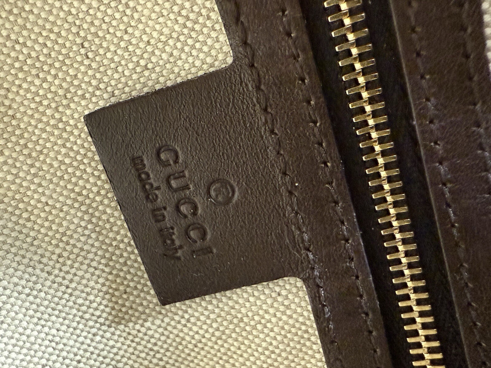 8989986