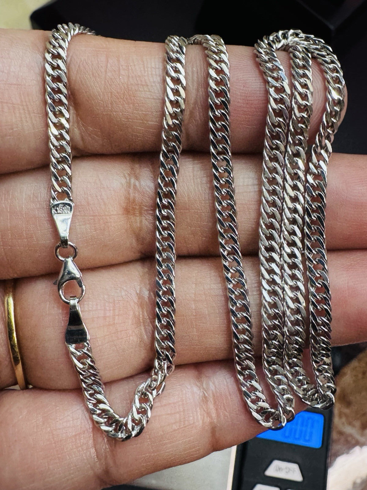 7995629