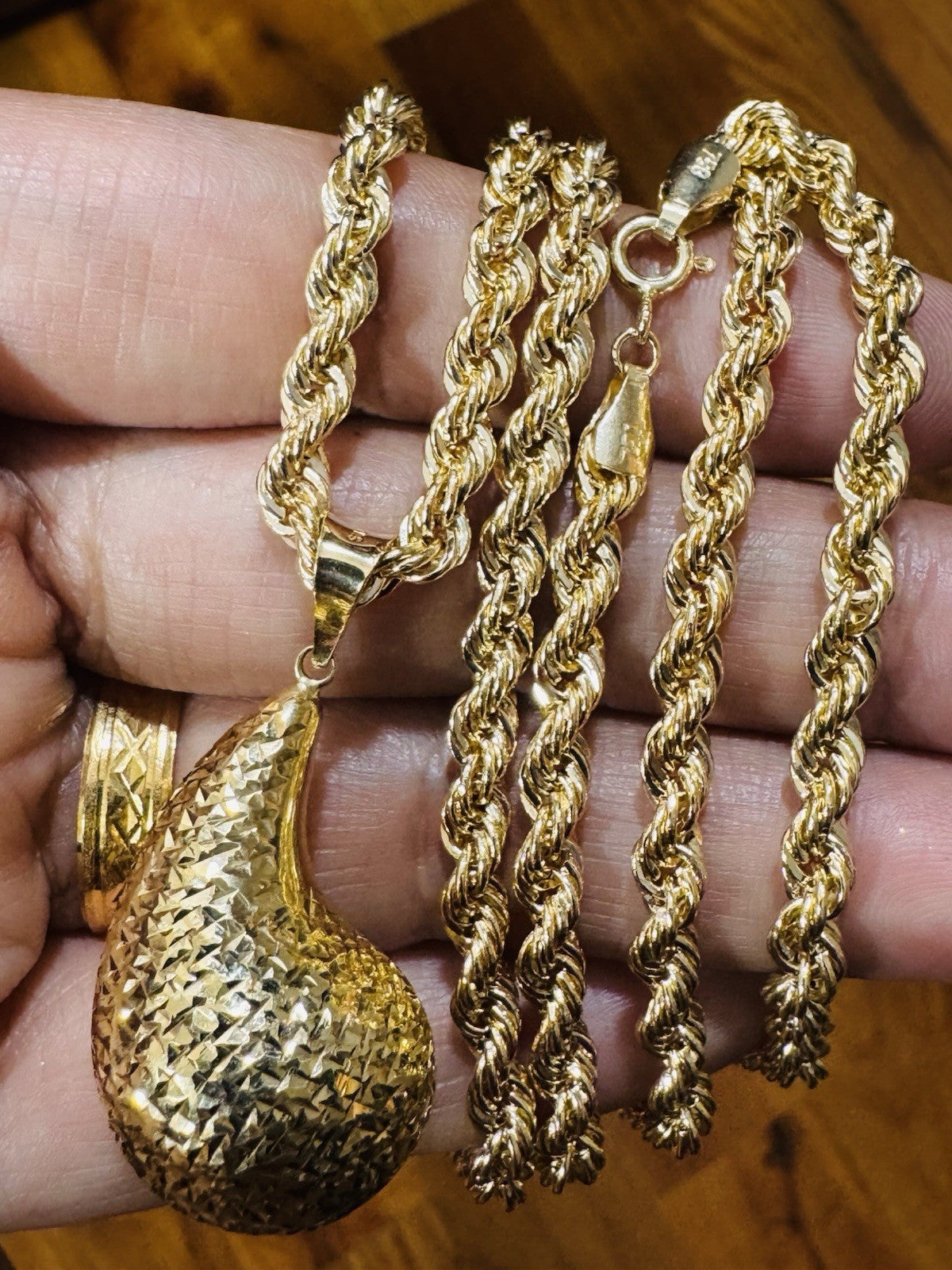 8989260
