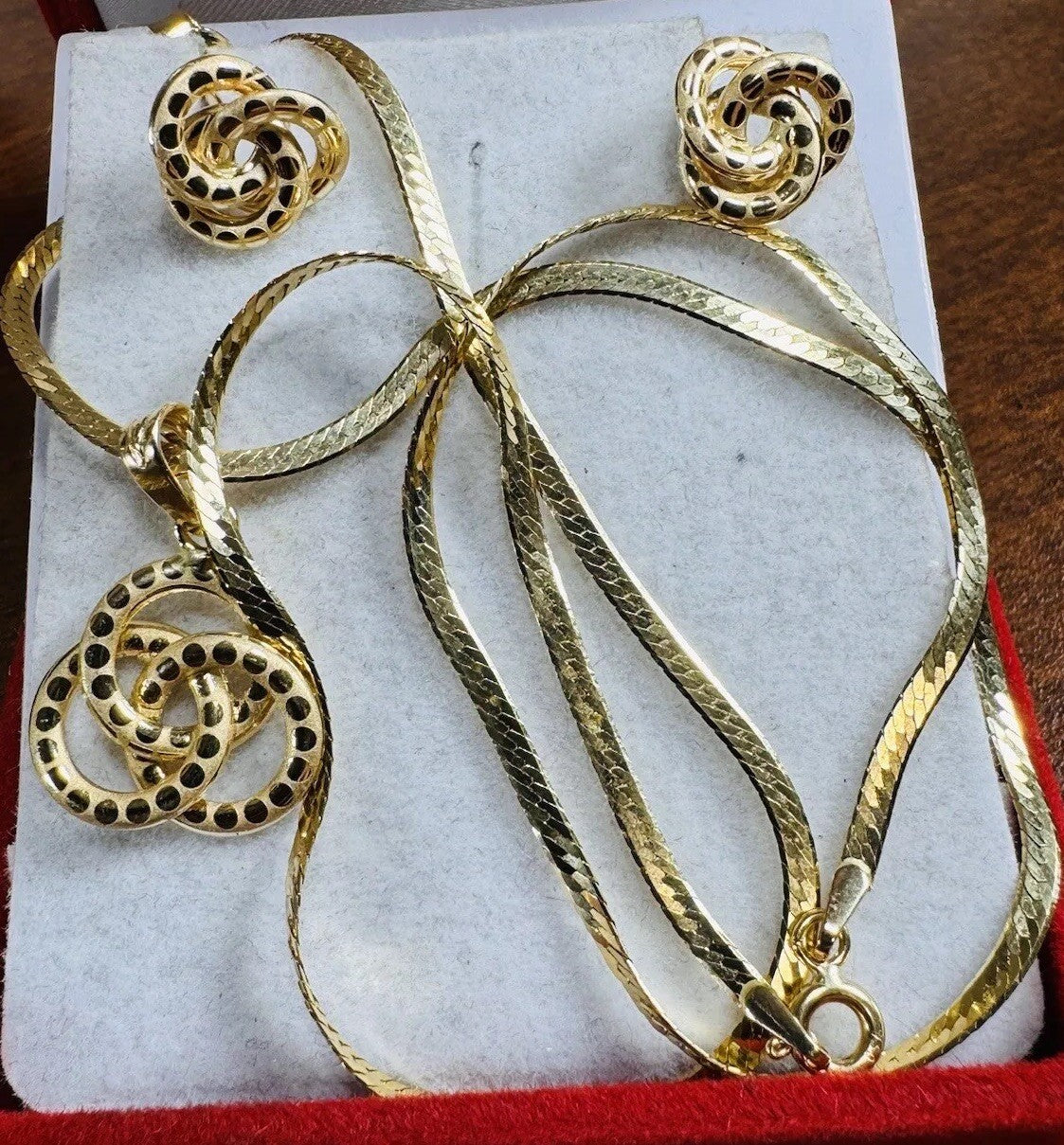 8060132