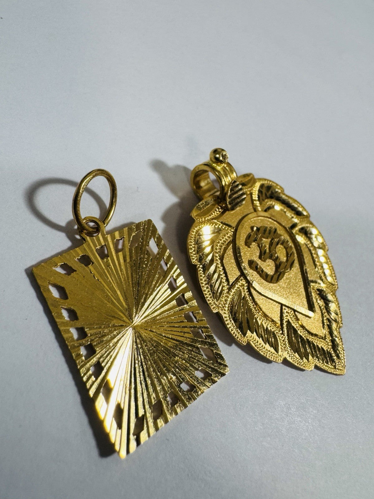 8989244