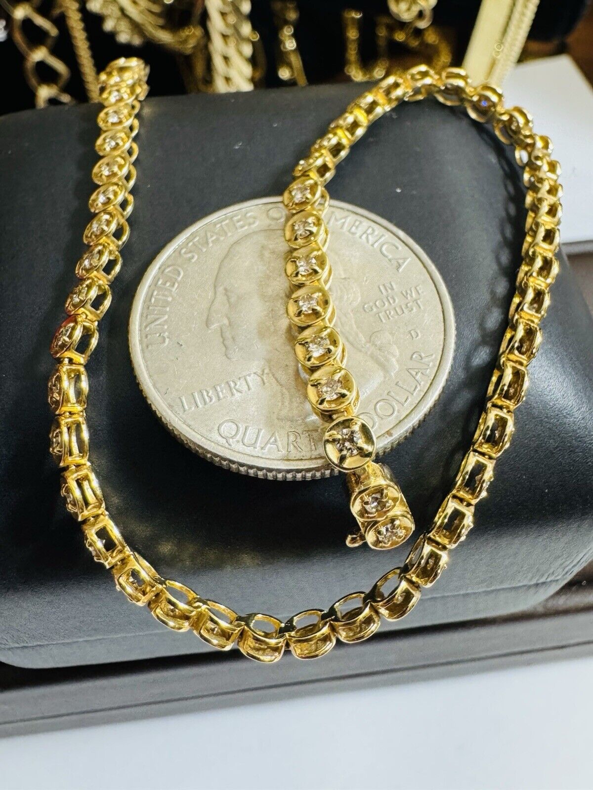 4896768