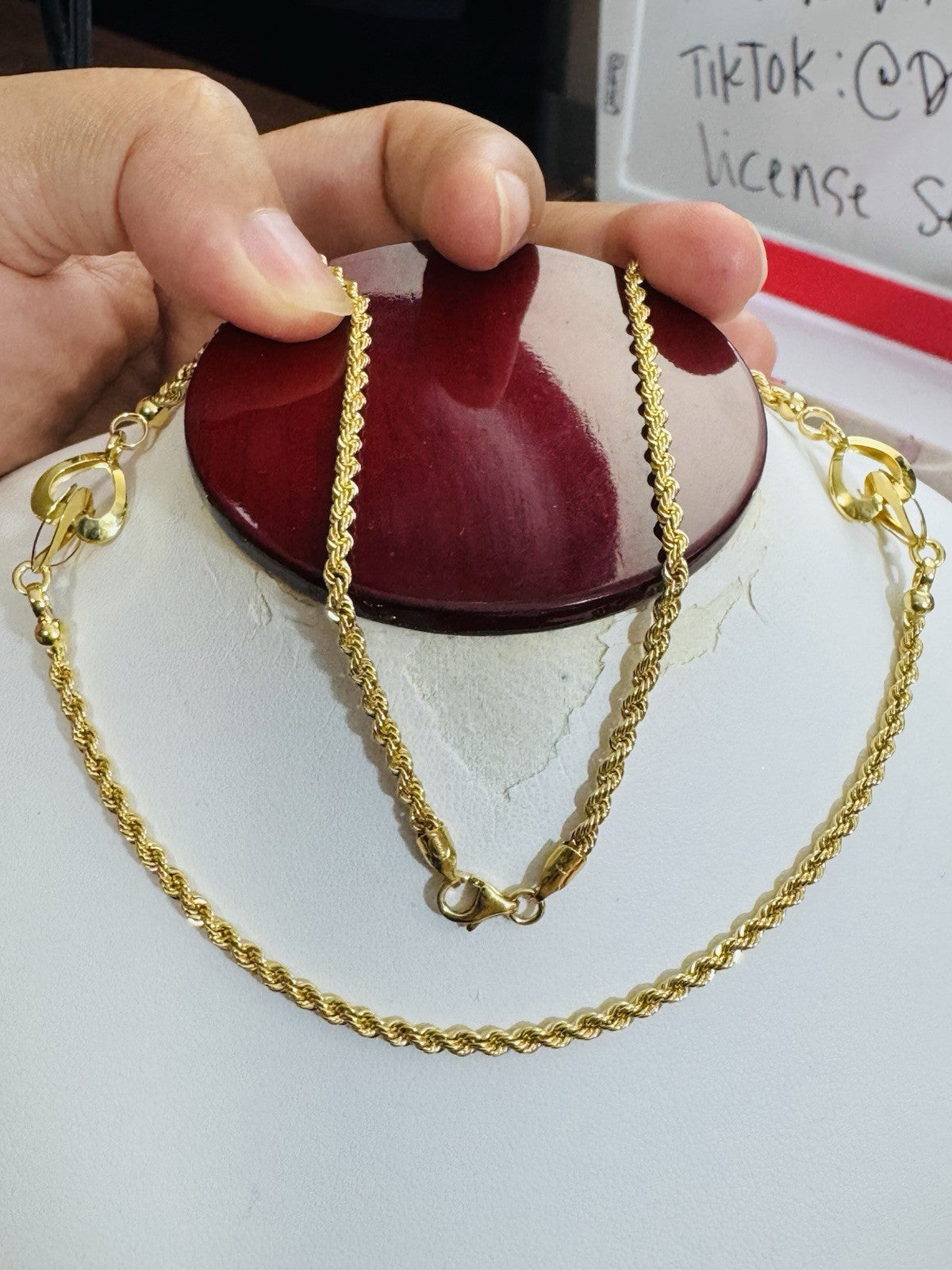 7478825