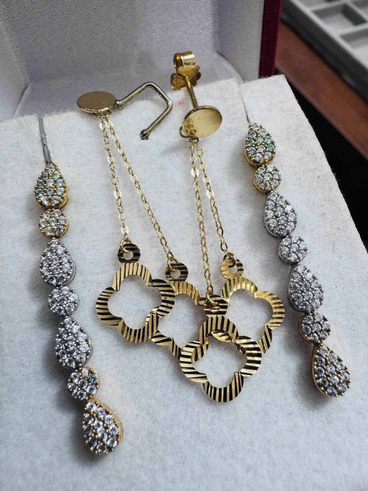 8769567