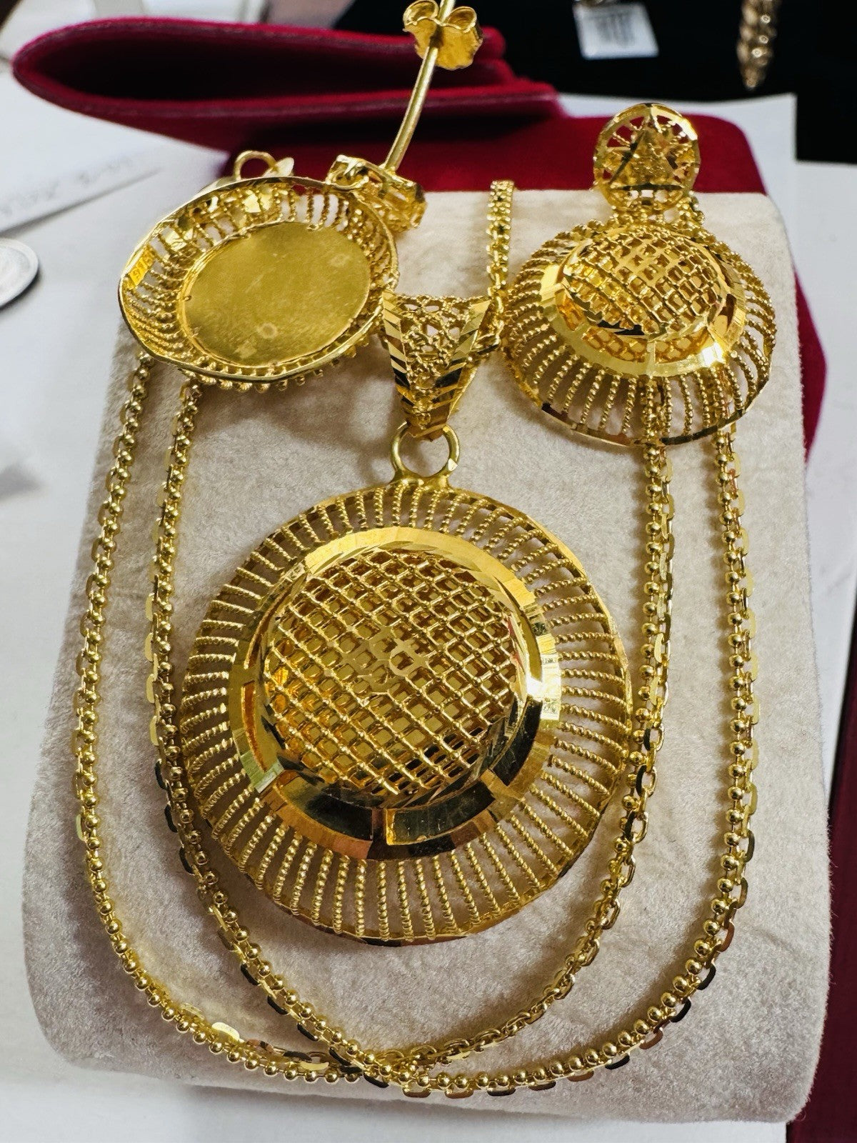 8990395