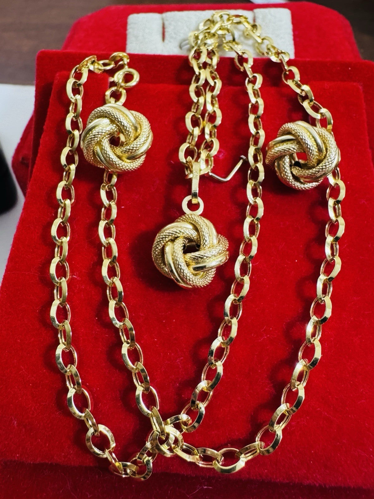 7098771