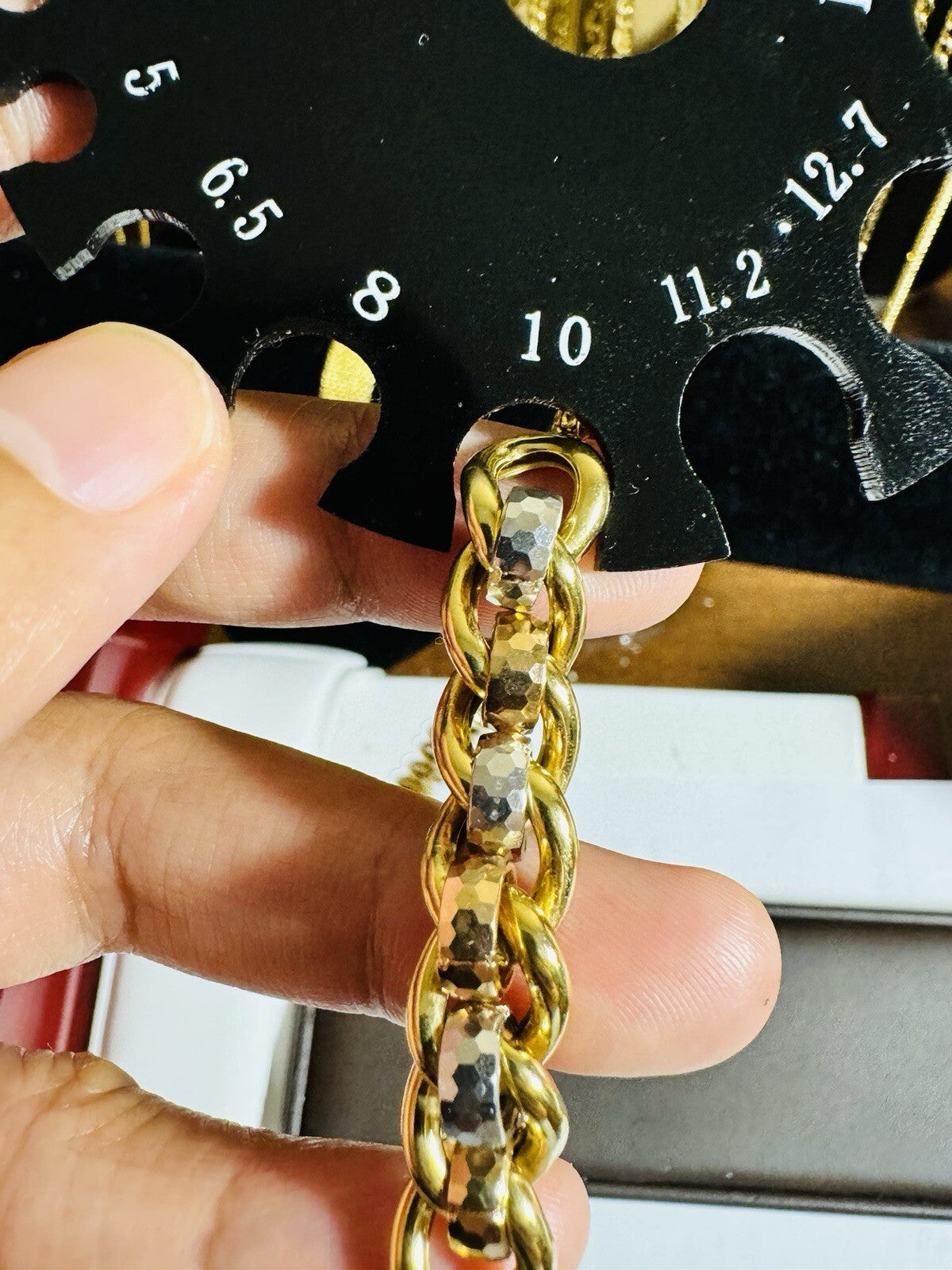 7981551