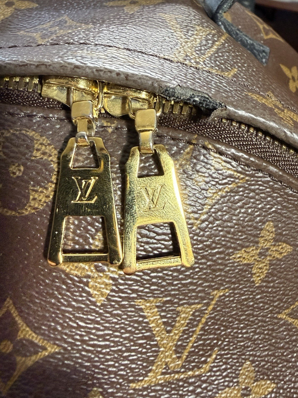 8989525