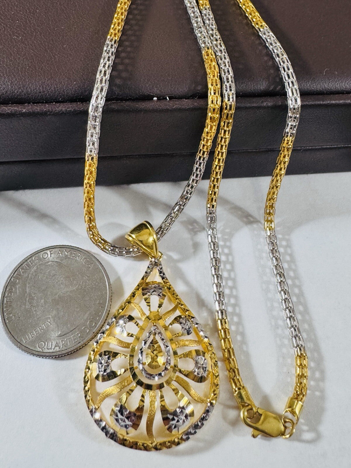 8990495