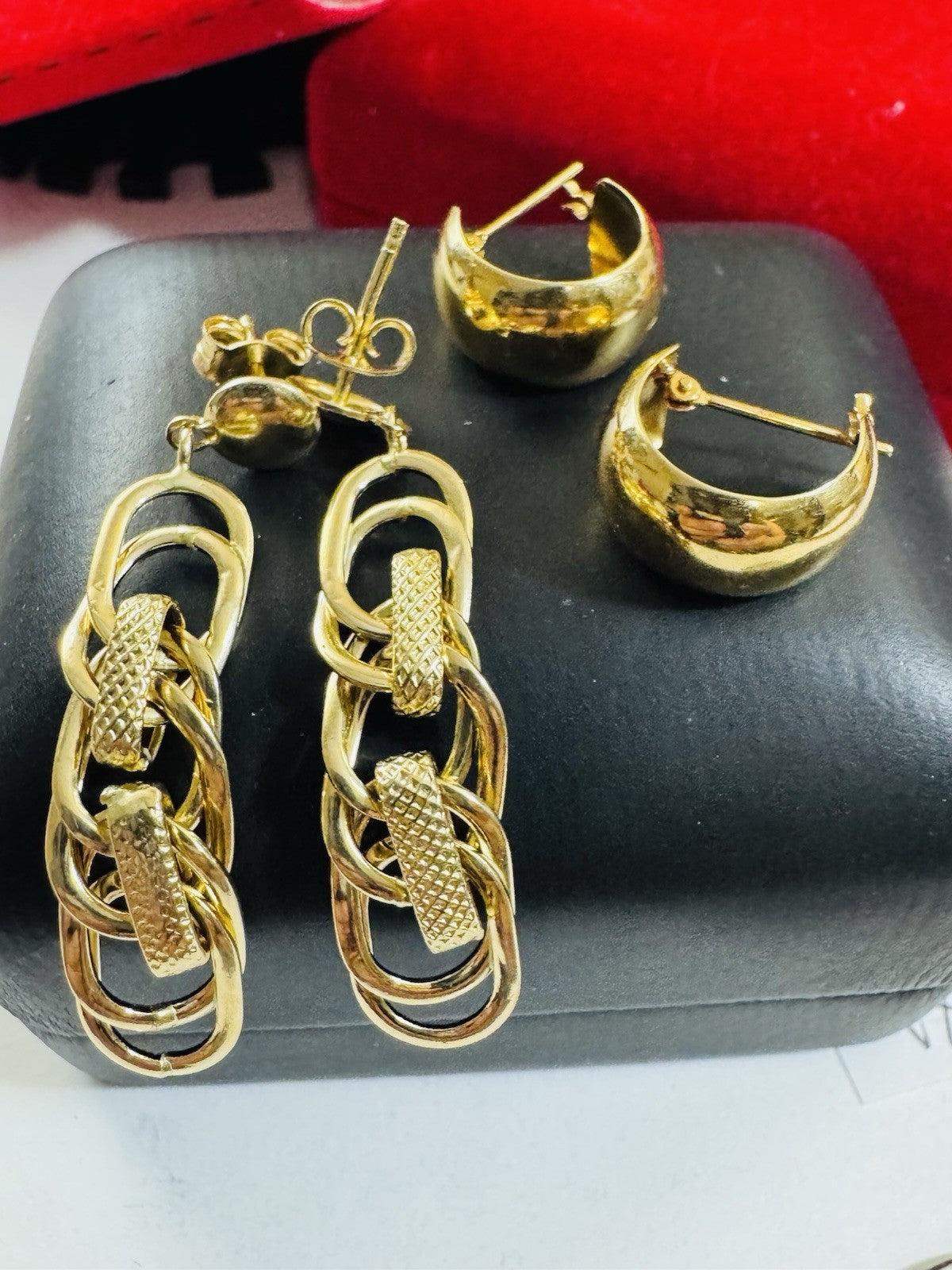 8990712