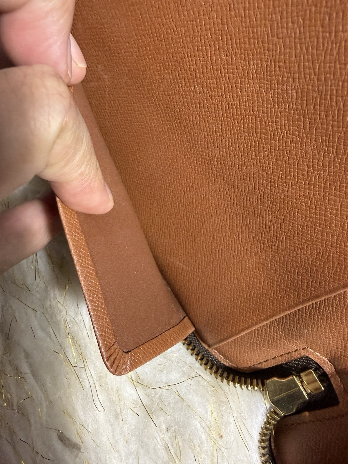 8989692