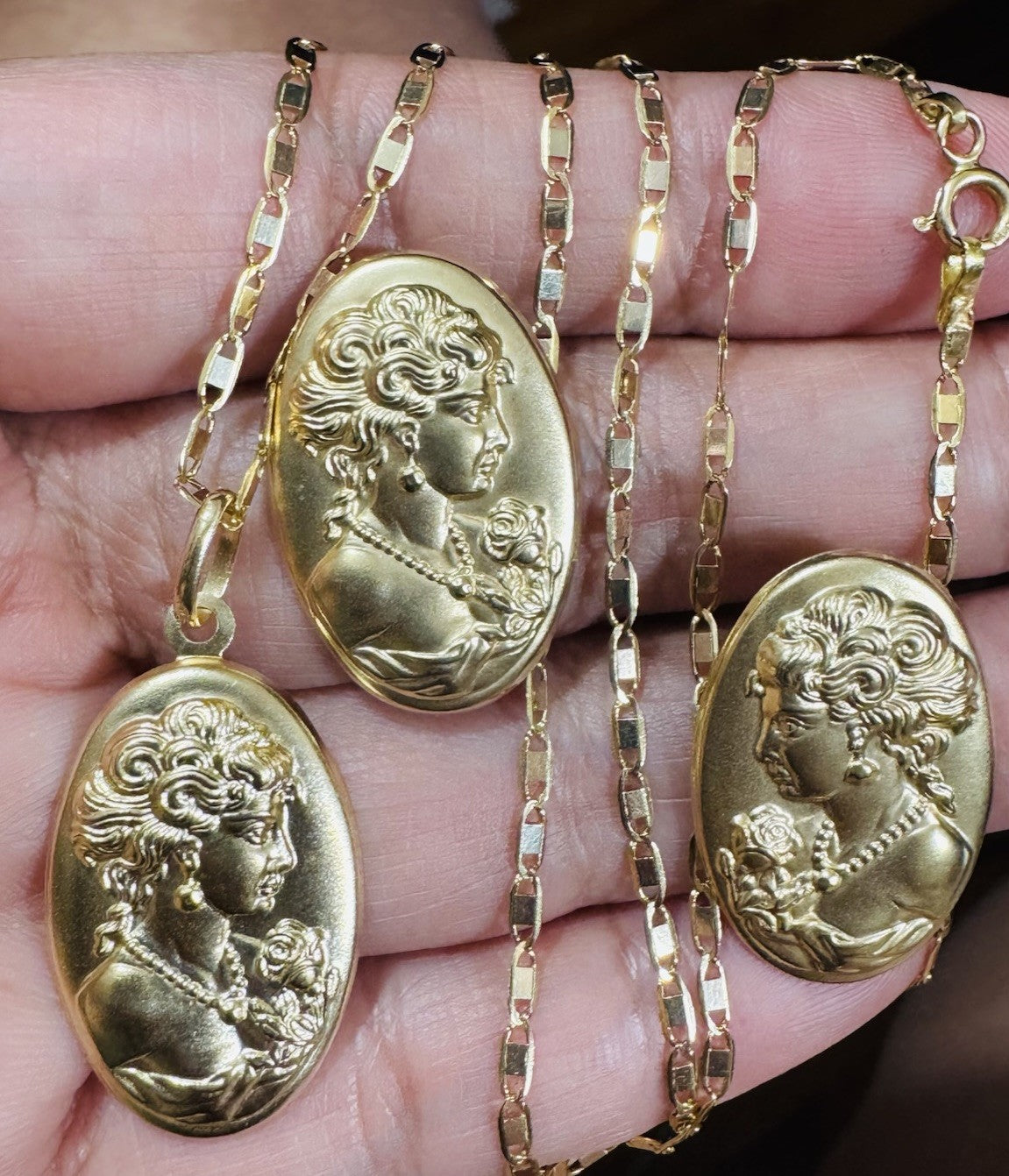8769168
