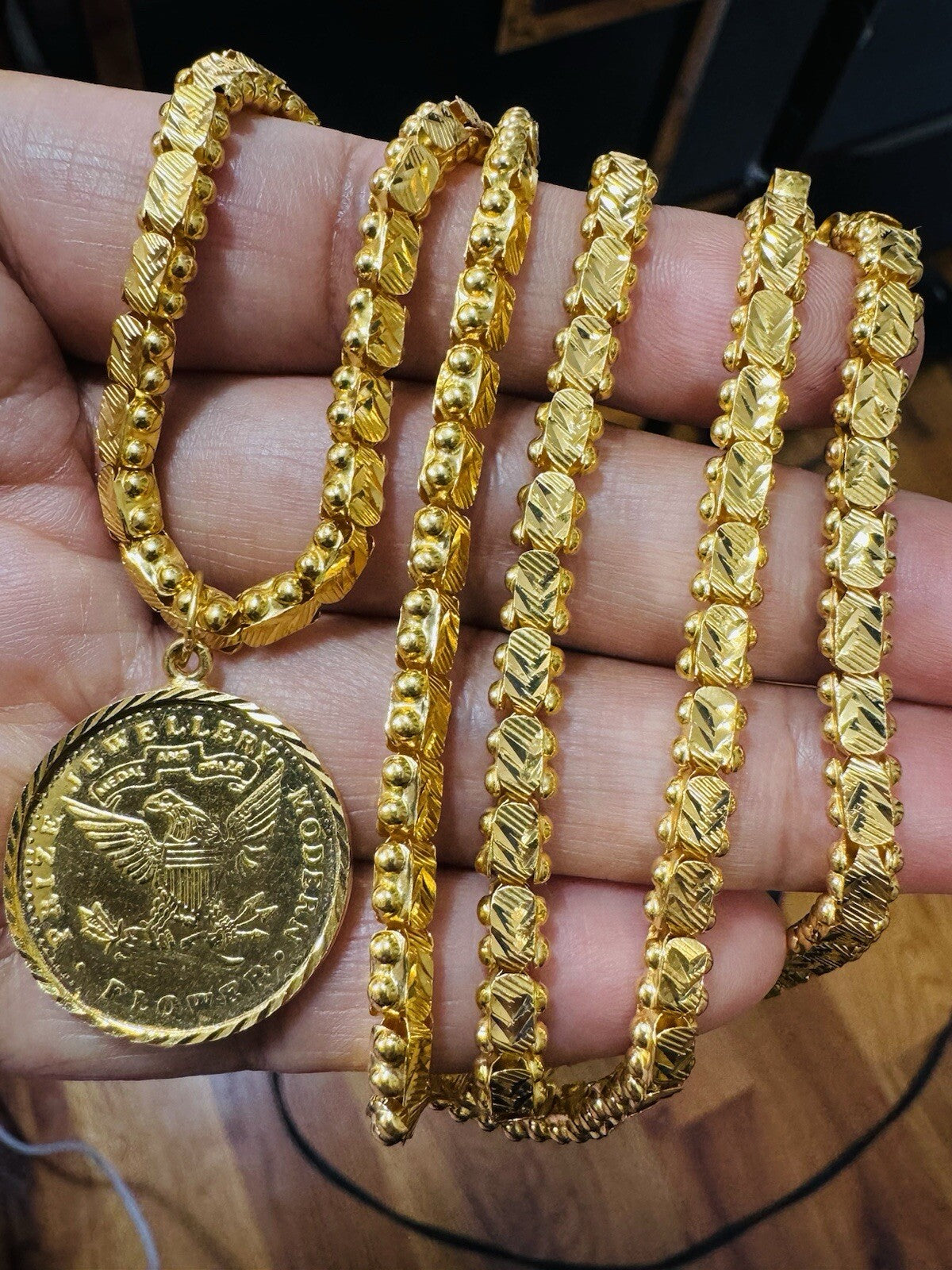 6757078