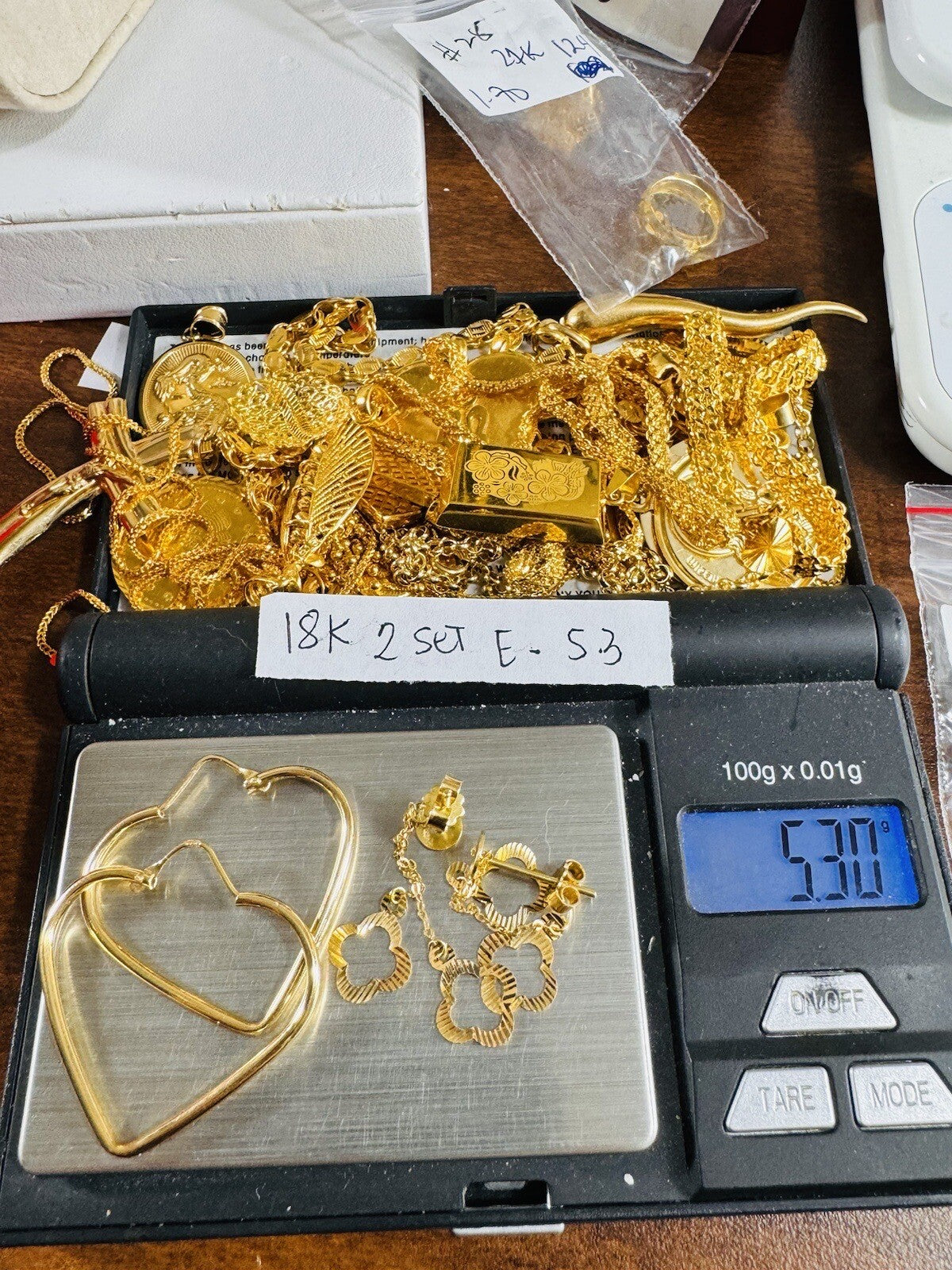 8990162